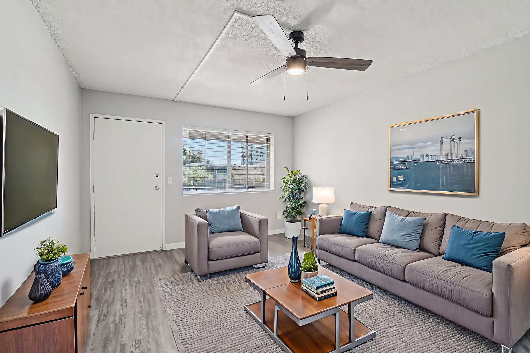 1 bedroom apartment staged living area